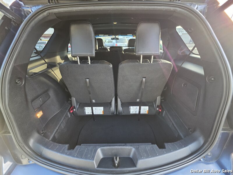 2017 Ford Explorer XLT - Photo 12 - Visalia, CA 93292