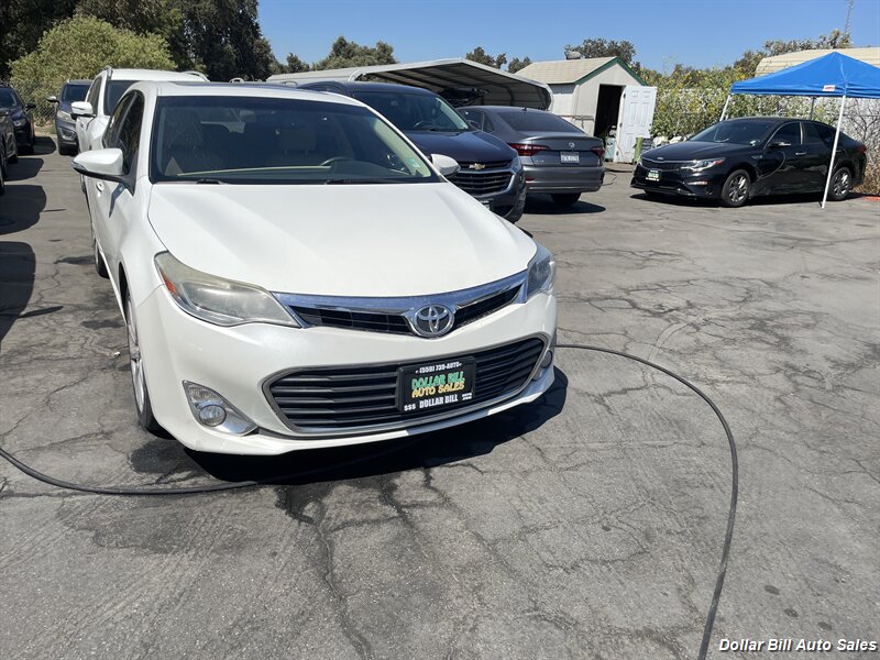 2013 Toyota Avalon XLE   - Photo 2 - Visalia, CA 93292