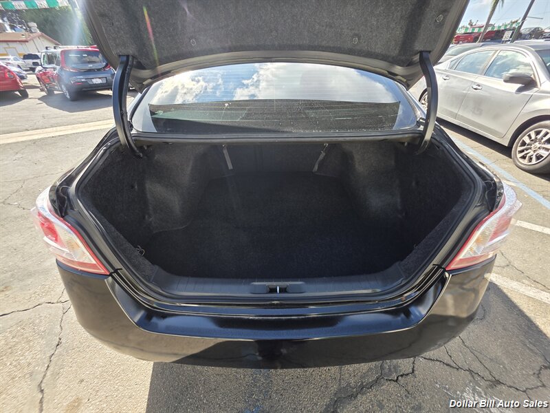 2013 Nissan Altima 2.5 SV - Photo 10 - Visalia, CA 93292