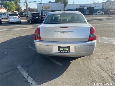 2010 Chrysler 300 Series Touring   - Photo 6 - Visalia, CA 93292