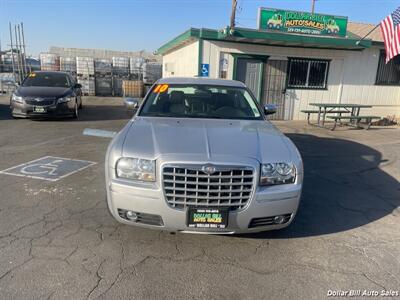 2010 Chrysler 300 Series Touring   - Photo 2 - Visalia, CA 93292