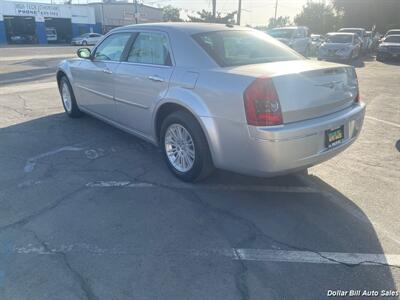 2010 Chrysler 300 Series Touring   - Photo 5 - Visalia, CA 93292