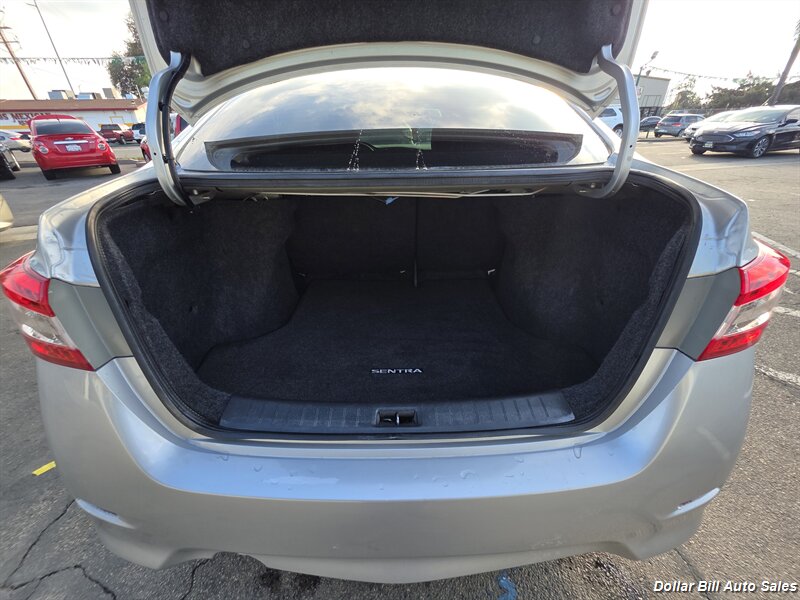 2015 Nissan Sentra SR - Photo 10 - Visalia, CA 93292