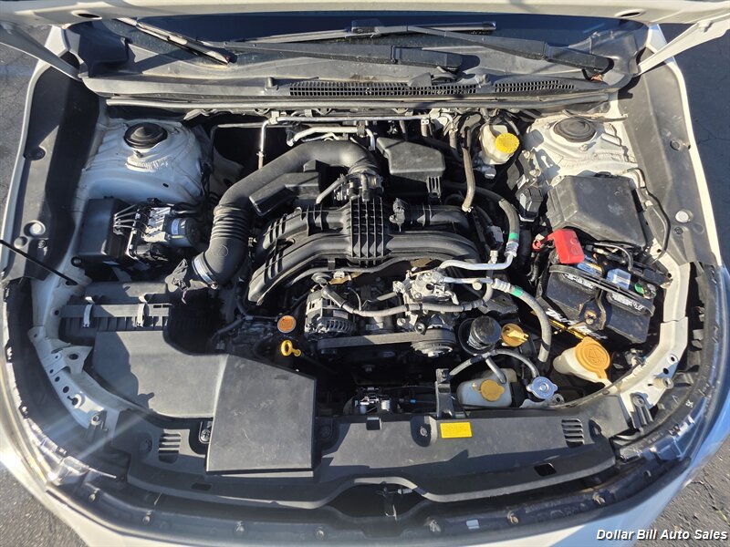 2017 Subaru Impreza Limited   - Photo 1 - Visalia, CA 93292