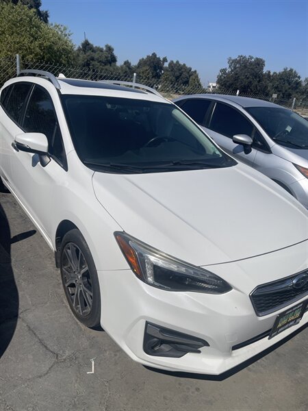 2017 Subaru Impreza Limited - Photo 1 - Visalia, CA 93292