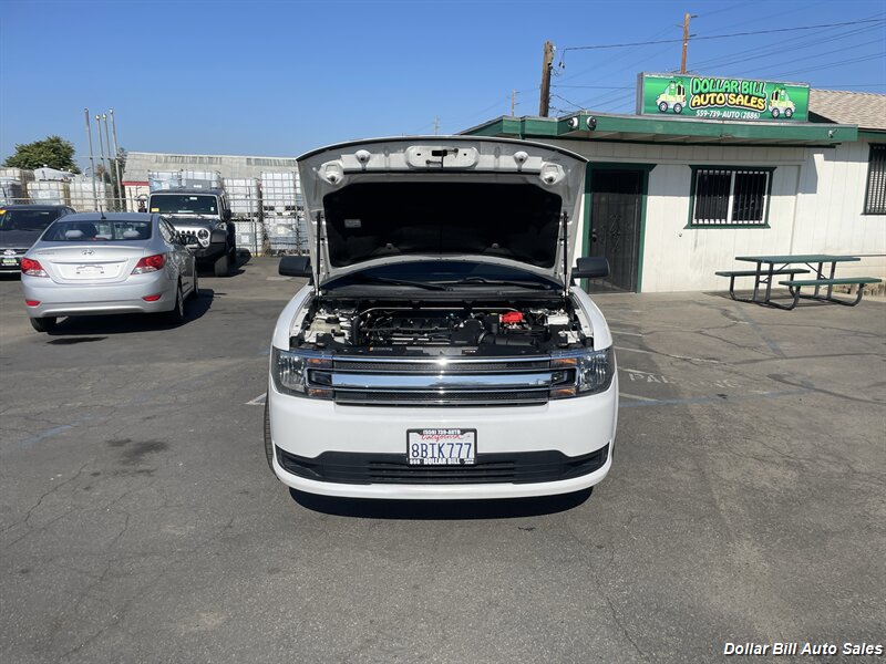 2018 Ford Flex SE - Photo 9 - Visalia, CA 93292
