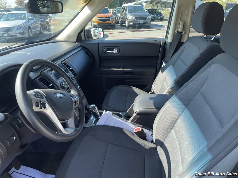 2018 Ford Flex SE - Photo 10 - Visalia, CA 93292