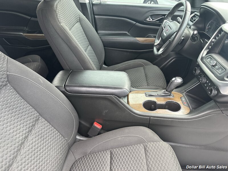 2017 GMC Acadia SLE-1 - Photo 12 - Visalia, CA 93292