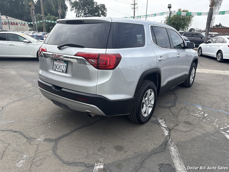 2017 GMC Acadia SLE-1 - Photo 7 - Visalia, CA 93292