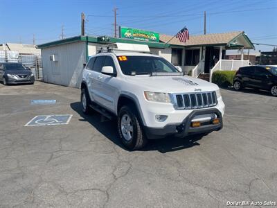 2013 Jeep Grand Cherokee Laredo   - Photo 1 - Visalia, CA 93292