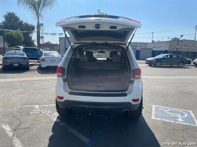 2013 Jeep Grand Cherokee Laredo   - Photo 12 - Visalia, CA 93292