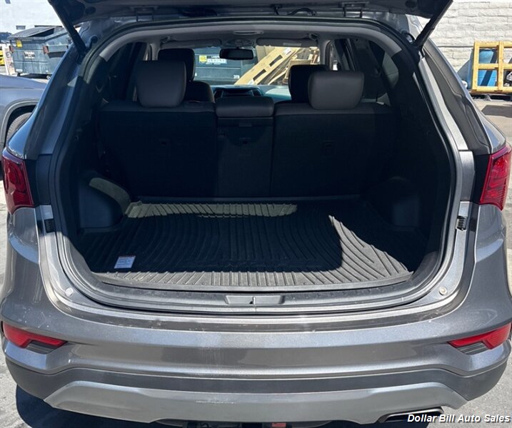 2017 Hyundai SANTA FE Sport 2.4L - Photo 10 - Visalia, CA 93292