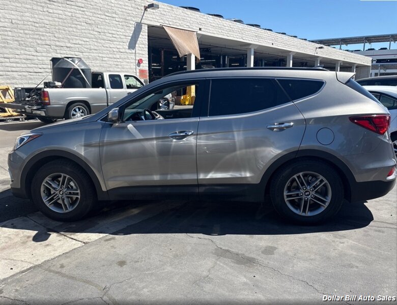 2017 Hyundai SANTA FE Sport 2.4L - Photo 2 - Visalia, CA 93292