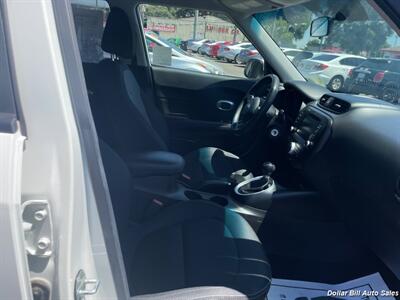 2019 Kia Soul +   - Photo 14 - Visalia, CA 93292