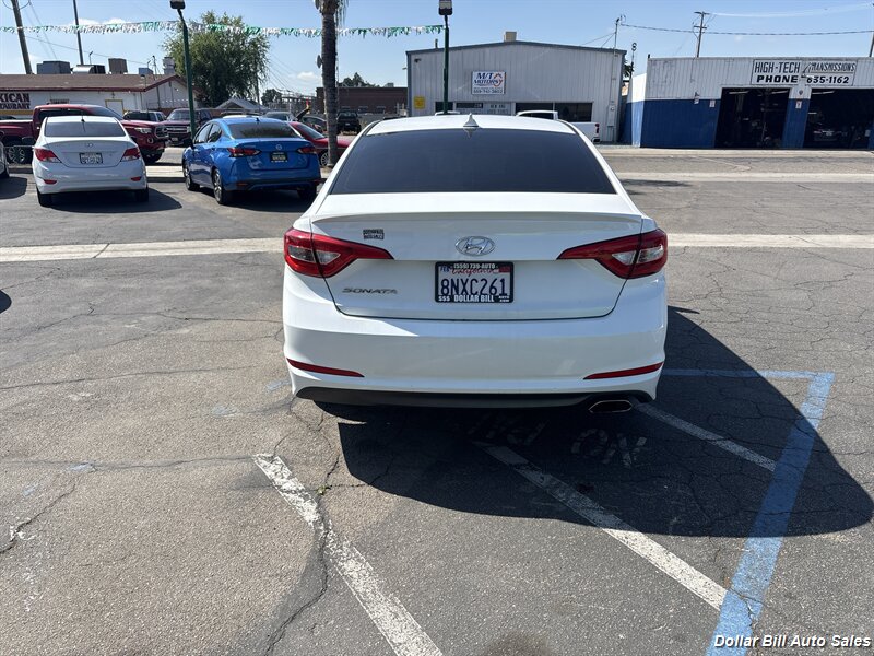 2016 Hyundai SONATA SE - Photo 6 - Visalia, CA 93292