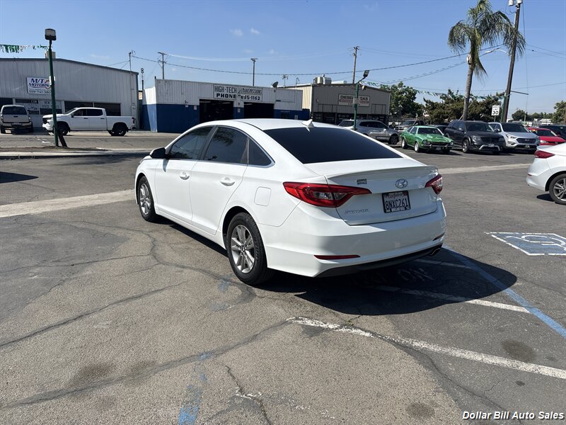 2016 Hyundai SONATA SE - Photo 5 - Visalia, CA 93292