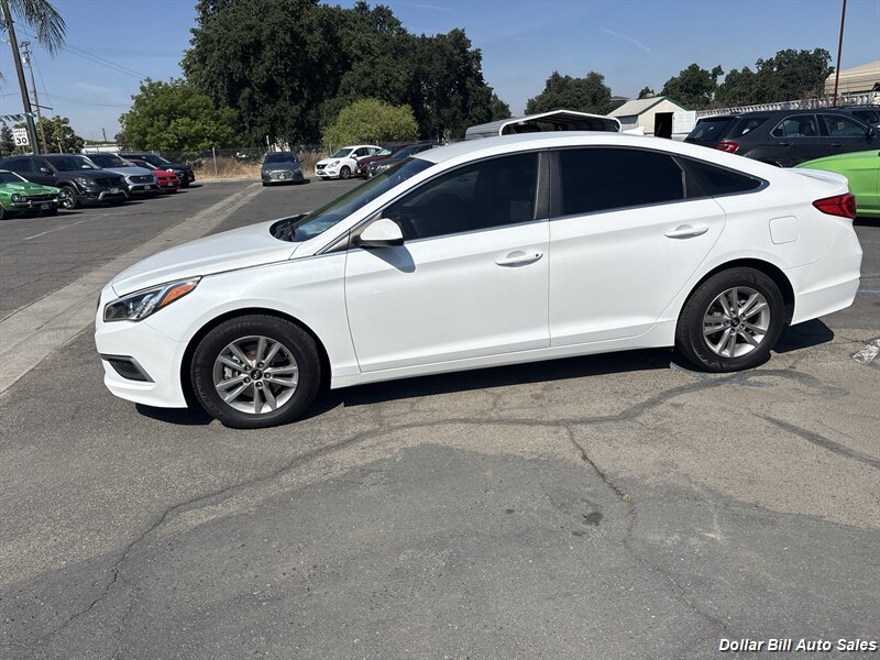 2016 Hyundai SONATA SE - Photo 4 - Visalia, CA 93292