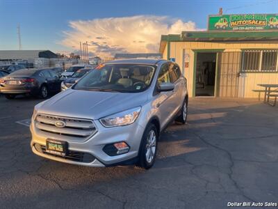 2019 Ford Escape SE   - Photo 3 - Visalia, CA 93292