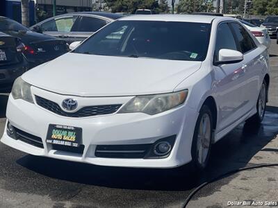 2014 Toyota Camry SE Sedan