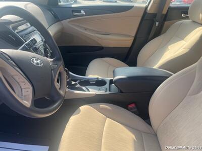 2013 Hyundai SONATA GLS   - Photo 10 - Visalia, CA 93292