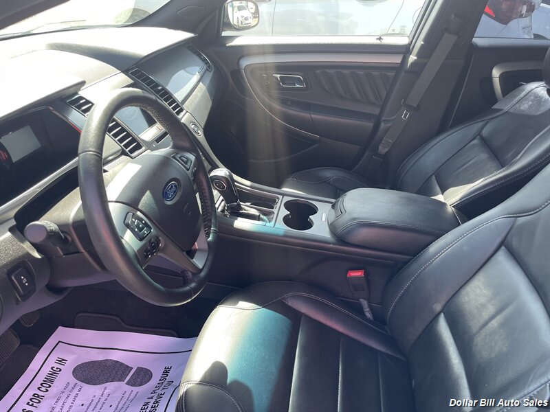 2018 Ford Taurus SEL   - Photo 10 - Visalia, CA 93292