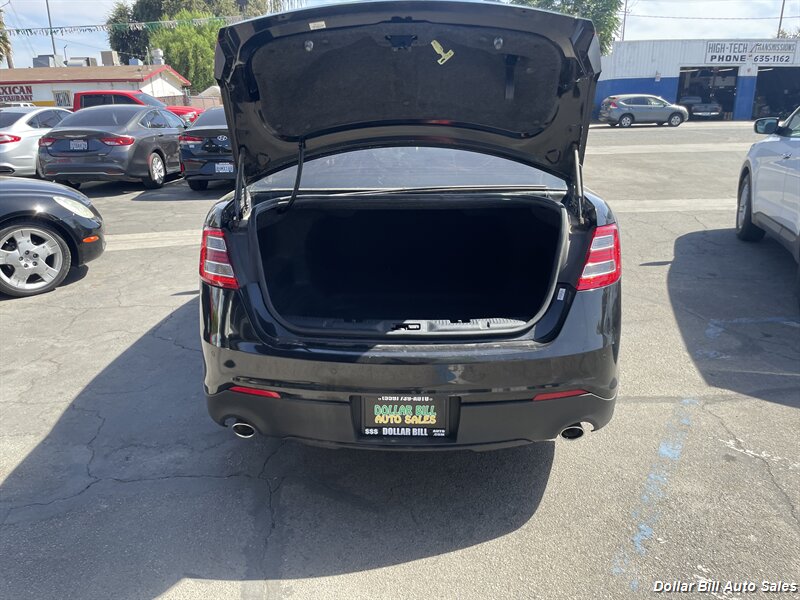 2018 Ford Taurus SEL   - Photo 12 - Visalia, CA 93292