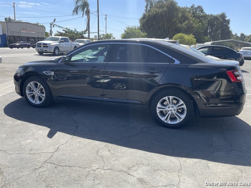 2018 Ford Taurus SEL   - Photo 4 - Visalia, CA 93292