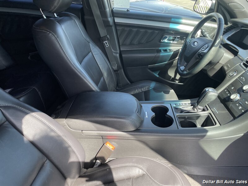 2018 Ford Taurus SEL   - Photo 14 - Visalia, CA 93292