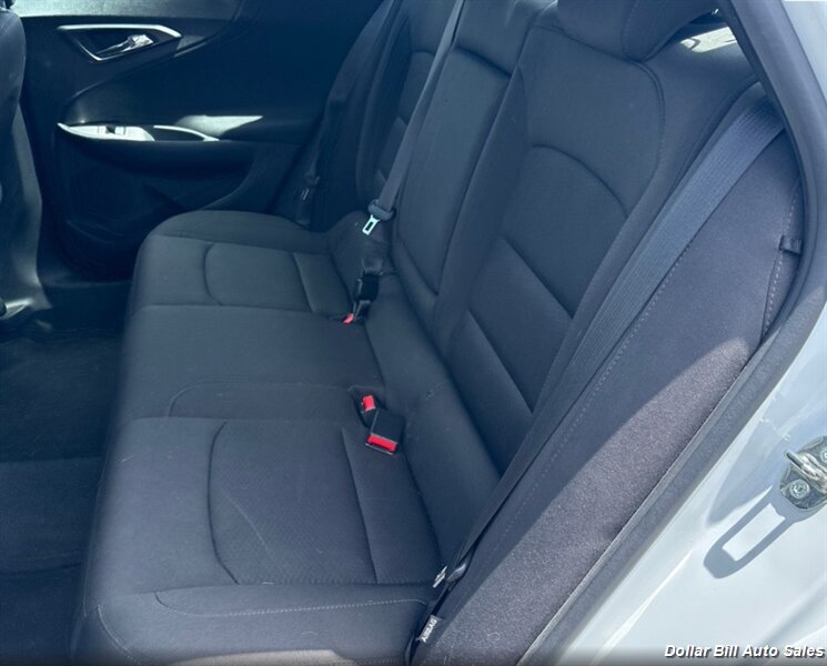 2019 Chevrolet Malibu LT - Photo 7 - Visalia, CA 93292