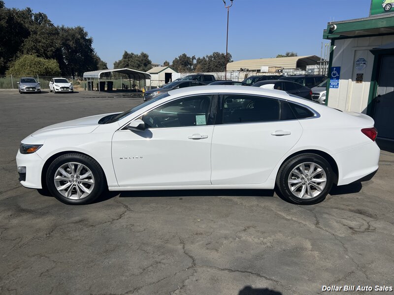 2019 Chevrolet Malibu LT - Photo 2 - Visalia, CA 93292