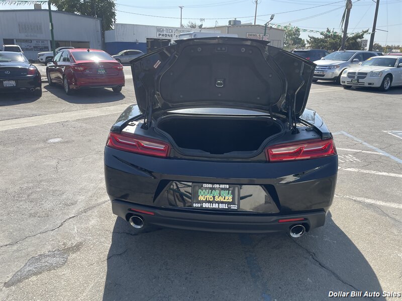 2018 Chevrolet Camaro LS - Photo 11 - Visalia, CA 93292