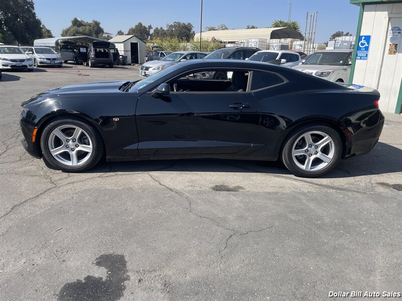 2018 Chevrolet Camaro LS - Photo 4 - Visalia, CA 93292