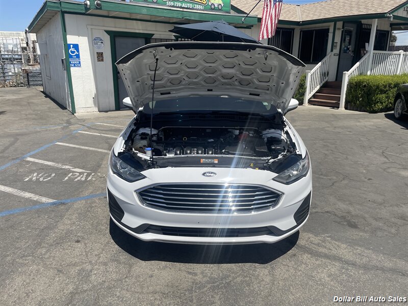 2019 Ford Fusion S   - Photo 9 - Visalia, CA 93292