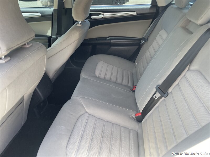 2019 Ford Fusion S   - Photo 11 - Visalia, CA 93292