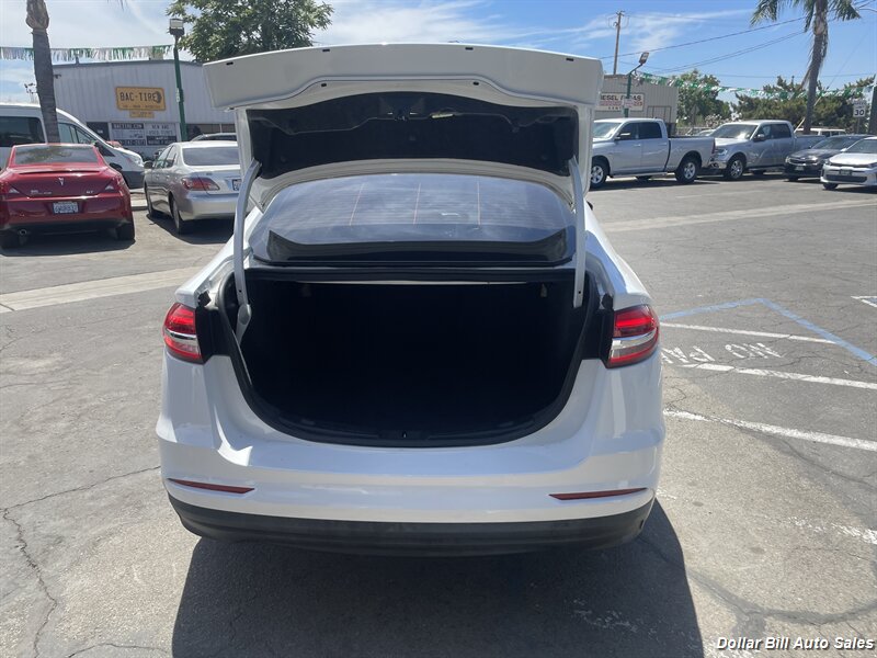 2019 Ford Fusion S   - Photo 12 - Visalia, CA 93292