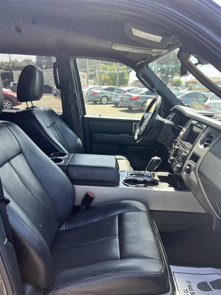 2015 Ford Expedition Limited - Photo 12 - Visalia, CA 93292