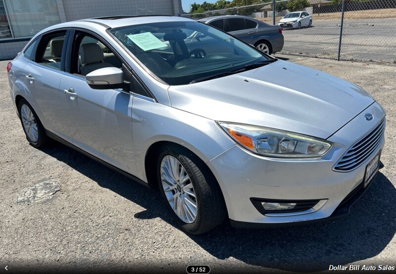 2018 Ford Focus Titanium - Photo 2 - Visalia, CA 93292