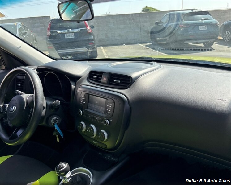 2019 Kia Soul - Photo 5 - Visalia, CA 93292