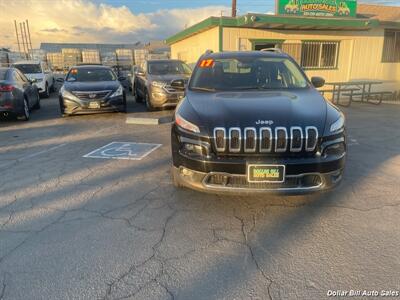 2017 Jeep Cherokee Limited   - Photo 2 - Visalia, CA 93292