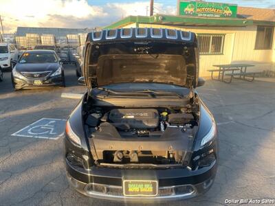 2017 Jeep Cherokee Limited   - Photo 9 - Visalia, CA 93292