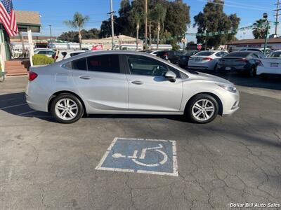 2018 Chevrolet Cruze LT Auto   - Photo 8 - Visalia, CA 93292