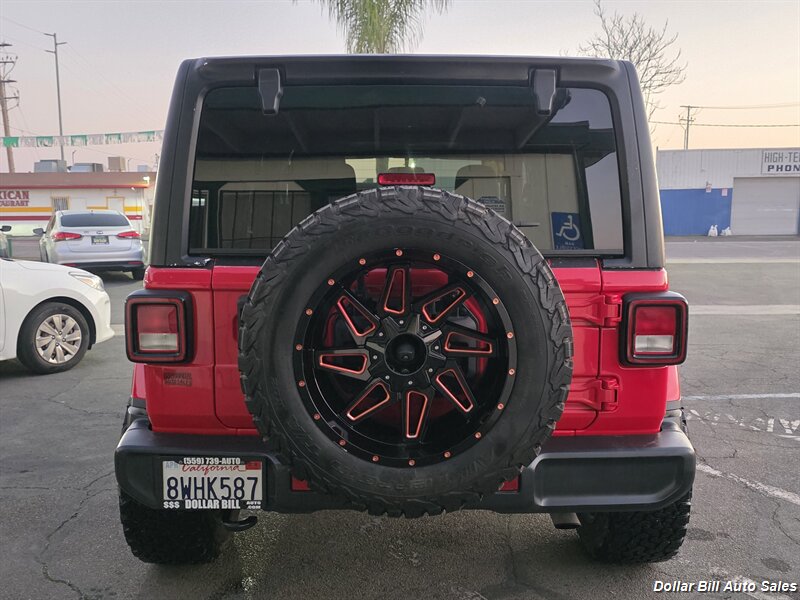 2020 Jeep Wrangler Unlimited Sahara - Photo 6 - Visalia, CA 93292