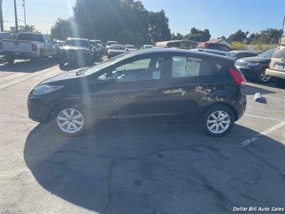 2012 Ford Fiesta SE   - Photo 4 - Visalia, CA 93292