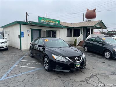 2017 Nissan Altima 2.5 SV   - Photo 1 - Visalia, CA 93292