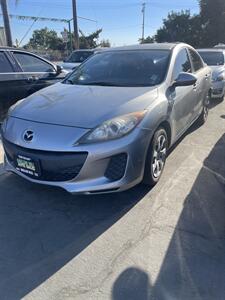 2013 Mazda Mazda3 i SV Sedan