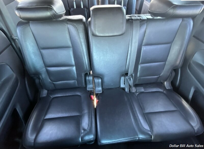 2015 Ford Explorer XLT - Photo 4 - Visalia, CA 93292
