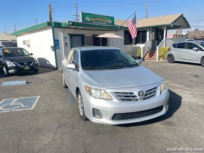 2013 Toyota Corolla LE   - Photo 2 - Visalia, CA 93292