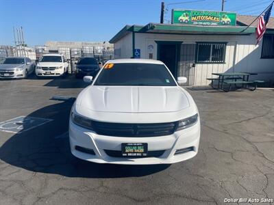 2019 Dodge Charger SXT   - Photo 2 - Visalia, CA 93292