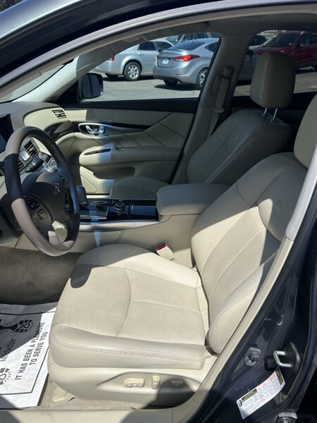 2011 INFINITI M37 - Photo 7 - Visalia, CA 93292