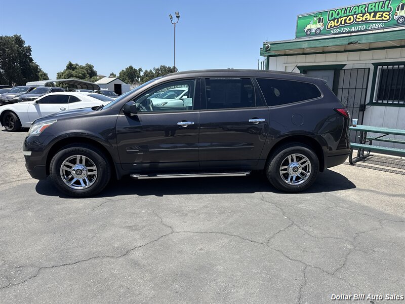 2013 Chevrolet Traverse LS - Photo 2 - Visalia, CA 93292
